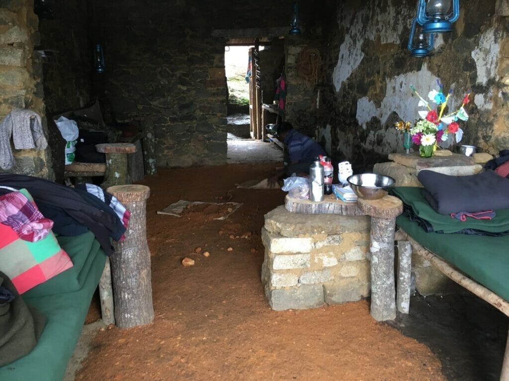early-days-hangout-areas