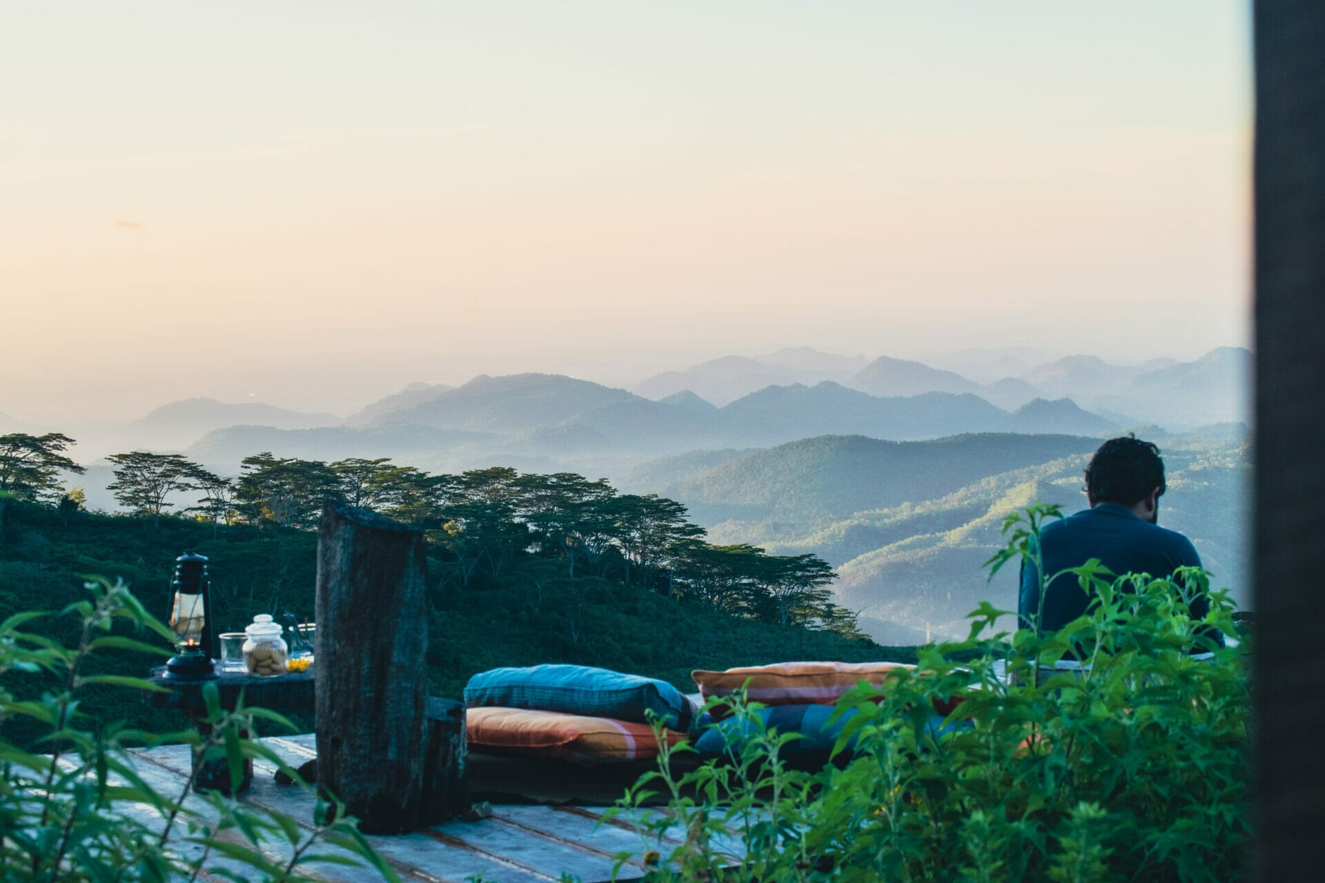 deck-setup-with-cushions